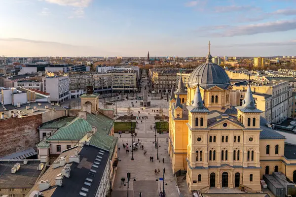 Lodz şehri, Özgürlük Meydanı manzarası. Lodz, Polonya.