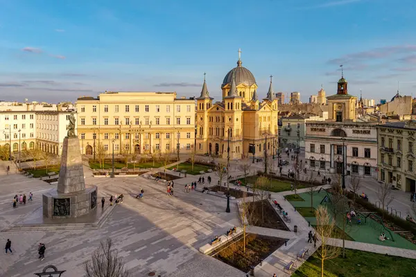 Lodz şehri, Özgürlük Meydanı manzarası. Lodz, Polonya.