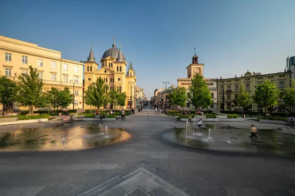 Lodz şehri, Özgürlük Meydanı manzarası. Lodz, Polonya.