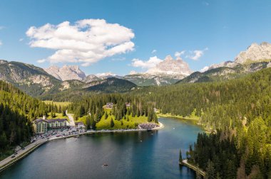  Dolomitler, İtalya 'da Lago di Misurina