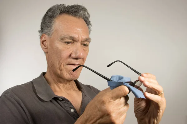 Mature Man Cleaning Checking His Eye Glasses See Clean — Stock Photo, Image