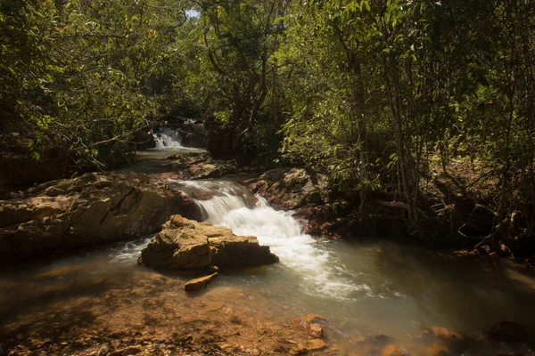 Один Самых Маленьких Водопадов Кашуэйра Бокейрао Параноа Бразилия Недалеко Бразилии — стоковое фото