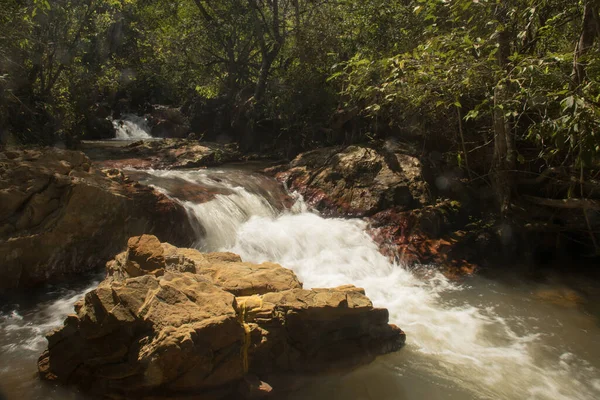 Один Самых Маленьких Водопадов Кашуэйра Бокейрао Параноа Бразилия Недалеко Бразилии — стоковое фото