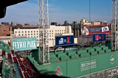 Boston, MA, ABD 10 Ocak 2010 Fenway Park 'taki ünlü Yeşil Canavar