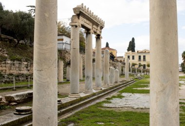 Atina, Yunanistan 'daki Plaka mahallesi yakınlarındaki Roma Agora' daki Antik Harabeler