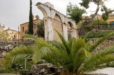 Atina, Yunanistan 'daki Plaka mahallesi yakınlarındaki Roma Agora' daki Antik Harabeler