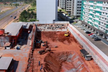 Brasilia, Brezilya, 5 Haziran 2024 İnşaat Noroeste, Brasilia 'nın 311. Bloğundaki Yeni Apartman Binası' nın zemin çalışması üzerine