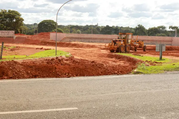 Brezilya Brasilia DF Brezilya 9 Mayıs 2025 'te Brezilya' nın Brasilia kentinin kuzeybatısında Noroeste olarak bilinen yeni bir yolun inşaatı
