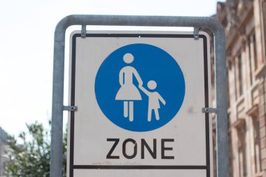 SPEYER, ALMANY - 21 Mayıs 2018: yerleşim bölgesi veya trafik sakin bölge için bir Alman yol tabelası. Yüksek kalite fotoğraf