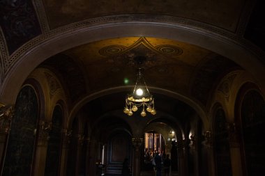  Vienna, AUSTRIA - 09 Eylül 2017: tarihi bir binanın iç koridoru. Yüksek kalite fotoğraf