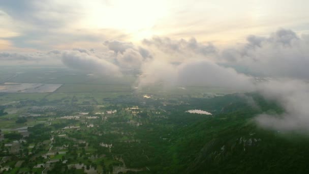 Ранок Вершині Гори Трі Тон Джан Єтнам Коли Хмари Покривають — стокове відео