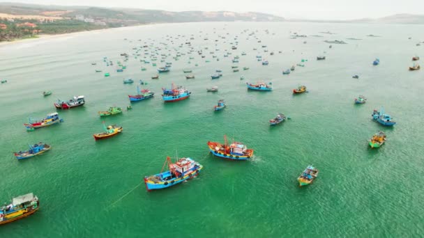 Mui Fishing Village Seen Hundreds Boats Anchored Avoid Storms Beautiful — Vídeo de Stock