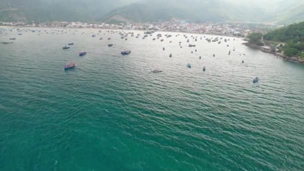 Vietnam Nha Trang Fırtınadan Korunmak Için Yüzlerce Tekneyle Görülen Balıkçı — Stok video