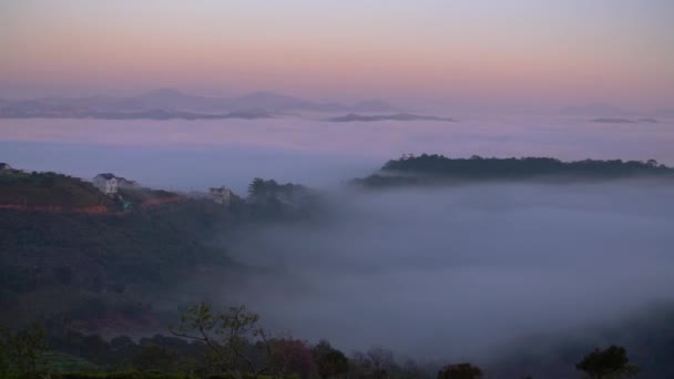 Morning Landscape Small Town Blurred Morning Mist Peaceful Highlands Lat — Vídeo de Stock