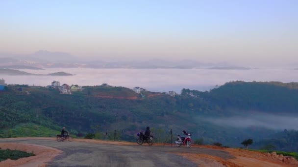 Morning Landscape Small Town Blurred Morning Mist Peaceful Highlands Lat — Vídeo de Stock