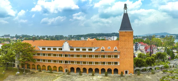 Widok Lotu Ptaka Lat Pedagogical College Wietnam Rano Unikalną Architekturą — Zdjęcie stockowe