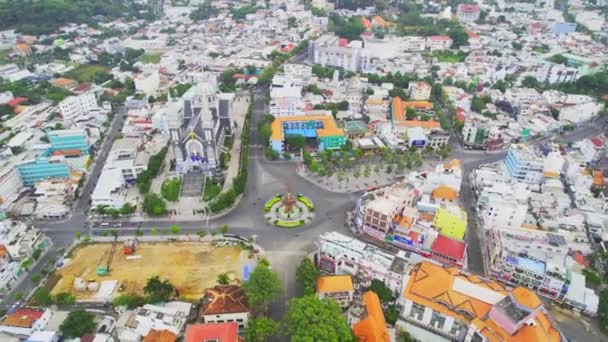 Повітряний Вид Thu Dau Mot Cityscape Вранці Церквою Пагорбі Центрі — стокове відео