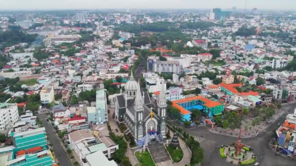 Widok Lotu Ptaka Thu Dau Mot Miasta Rano Kościołem Wzgórzu — Wideo stockowe