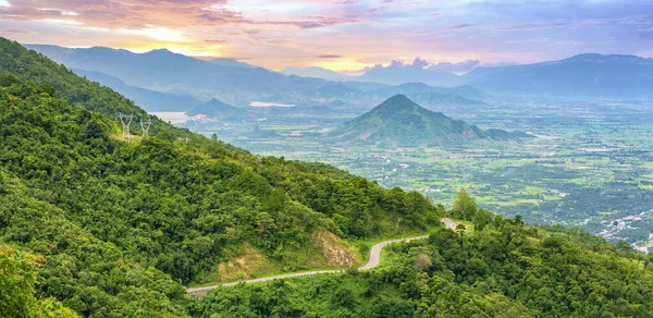 Erstaunliche Landschaft Von Ngoan Muc Bergpass Eine Gefährliche Straßenverbindung Phan — Stockfoto
