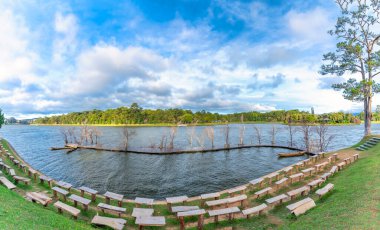 Da Lat, Vietnam 'da Xuan Huong Gölü manzarası