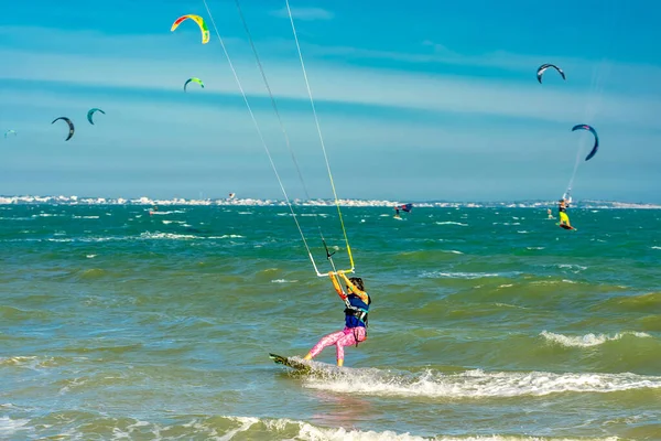 Mui Vietnã Fevereiro 2023 Kite Surf Muitas Silhuetas Pipas Céu — Fotografia de Stock