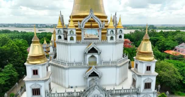 位于越南胡志明市的布龙塔的空中景观 一座美丽的佛寺藏了起来 老挝和越南的混合结构 — 图库视频影像