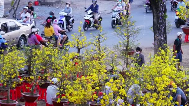 Chi Minh City Vietnam January 31St 2022 Bustle Buying Flowers — Stock Video