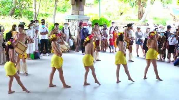 Phu Quoc Wietnam Kwietnia 2022 Grupa Artystów Latynoamerykańskich Tańczy Sport — Wideo stockowe