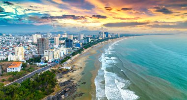 Vung Tau şehri ve kıyıları, Vietnam. Vung Tau, Vietnam 'ın güneyinde ünlü bir turizm kıyı kentidir. Seyahat kavramı