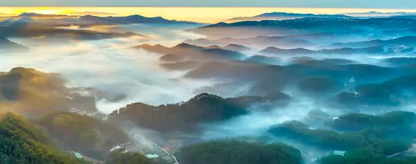 Вид Воздуха Пригороды Сюань Тхо Возле Города Лат Утром Туманным Стоковое Изображение