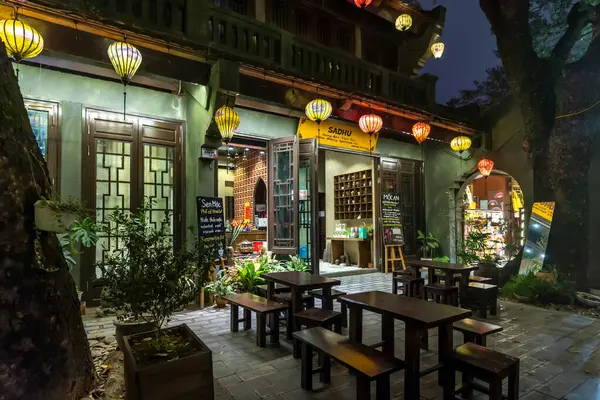 stock image Ninh Binh, Vietnam - April 5th, 2024: Night view of light up in Hoa Lu ancient town was the ancient capital of vietnam, nowadays it preserves the old style of Ninh Binh, Vietnam.