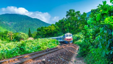 Hai Van pass, Hue, Vietnam - 14 Nisan 2024: Hai Van geçidi, Kuzey Hai Van durağı, Hue, Vietnam
