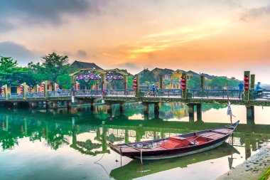 Hoi An, Vietnam - 17 Nisan 2024: Hoi Antik bir kasaba, UNESCO dünya mirası, Quang Nam vilayetinde. Vietnam. Hoi An, Vietnam 'ın en popüler yerlerinden biridir.