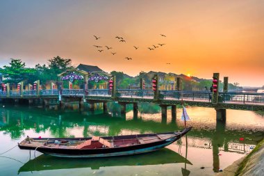 Hoi An, Vietnam - 17 Nisan 2024: Hoi Antik bir kasaba, UNESCO dünya mirası, Quang Nam vilayetinde. Vietnam. Hoi An, Vietnam 'ın en popüler yerlerinden biridir.