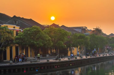 Hoi An, Vietnam - 17 Nisan 2024: Hoi Antik bir kasaba, UNESCO dünya mirası, Quang Nam vilayetinde. Vietnam. Hoi An, Vietnam 'ın en popüler yerlerinden biridir.