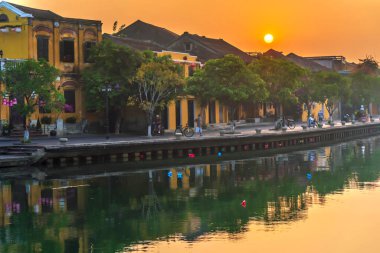 Hoi An, Vietnam - 17 Nisan 2024: Hoi Antik bir kasaba, UNESCO dünya mirası, Quang Nam vilayetinde. Vietnam. Hoi An, Vietnam 'ın en popüler yerlerinden biridir.