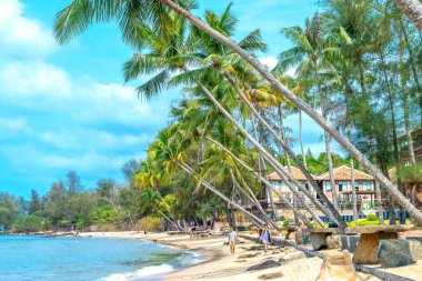 Long Beach, Phu Quoc, Vietnam - 22 Nisan 2024: Phu Quoc Adası Sahil Tatil Mekanı (Ong Lang Sahili), Vietnam, Güneydoğu Asya 'da Tropikal Turizm Tatil Yeri.