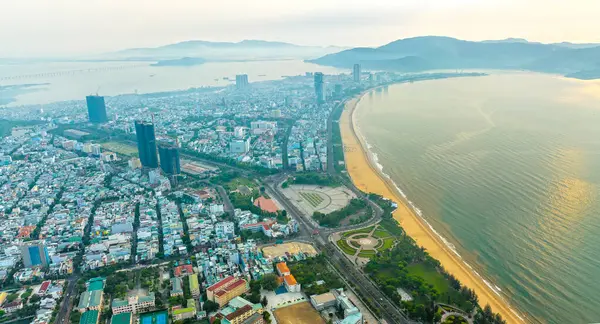 stock image The coastal city of Quy Nhon seen from above in the morning, beautiful coastline. This is a city that attracts to relax in central Vietnam