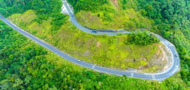 Khanh Le Pass seen from above is beautiful and majestic. This is the most beautiful and dangerous pass connecting Nha Trang and Da Lat of Vietnam