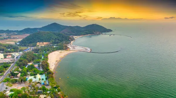 stock image Top aerial view of Sunset on the beautiful bay Mui Nai, Ha Tien, Vietnam when the sun is also the end of the day