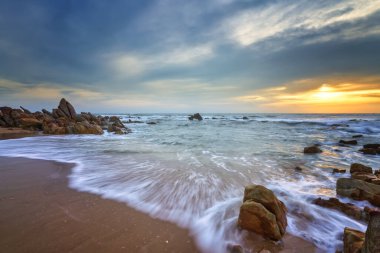 Akdeniz 'de gün batımı