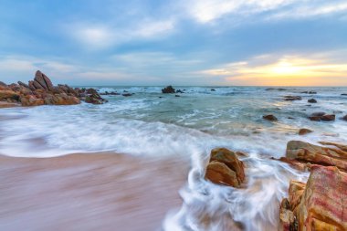 Denizde gün batımı