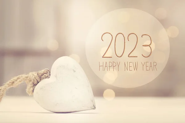 2023年の新年のメッセージは 部屋に白い心を持つ — ストック写真