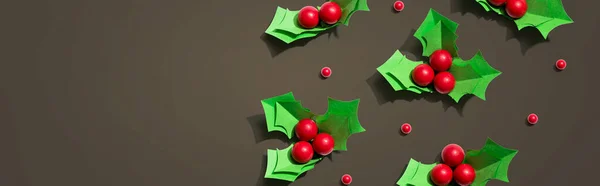 圣诞冬青浆果 纸制工艺 — 图库照片