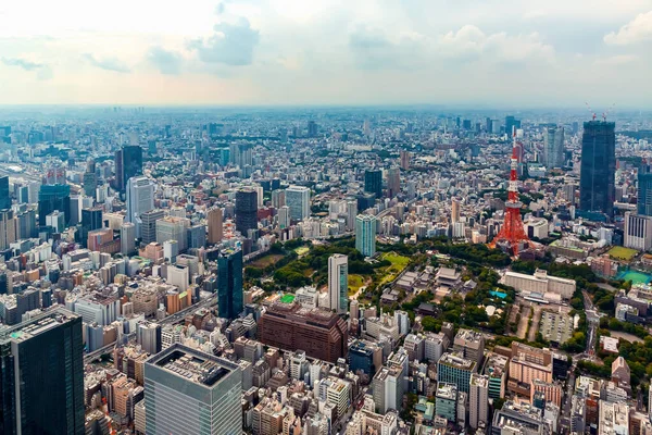 東京都港区の東京タワーの空中写真 — ストック写真