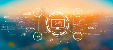 Gün batımında ya da gün doğumunda bulanık şehir manzarası ile e-öğrenme kavramı