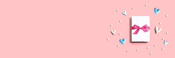 Walentynki Lub Motyw Wdzięczności Pudełkiem Prezentów Poduszki Serca Płaskie Lay — Zdjęcie stockowe