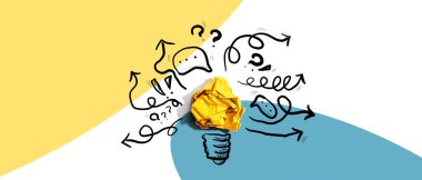 Buruşmuş bir ampulle beyin fırtınası konsepti