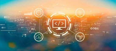 Gün batımında veya gün doğumunda bulanık şehir manzarası olan web geliştirme kavramı