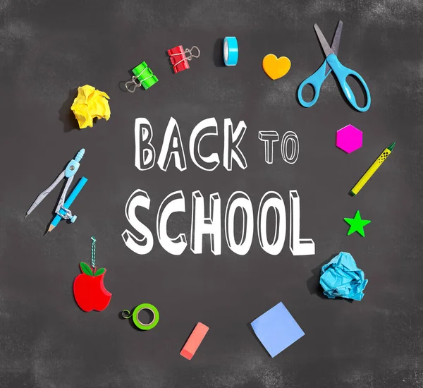 Back School Theme School Supplies Chalkboard Flat Lay — Foto Stock